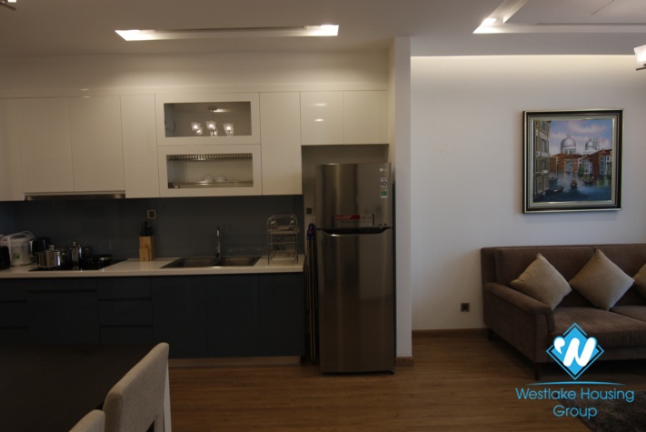 Fashionable and modern design 1 bedroom apartment for rent in Vinhome Metropolis